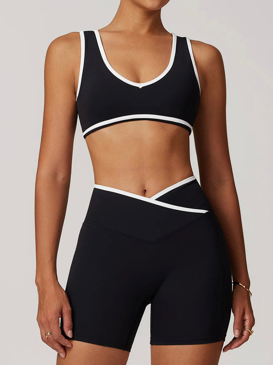 2 Pieces Cropped Bra & V Front Detail Flared Leggings Set