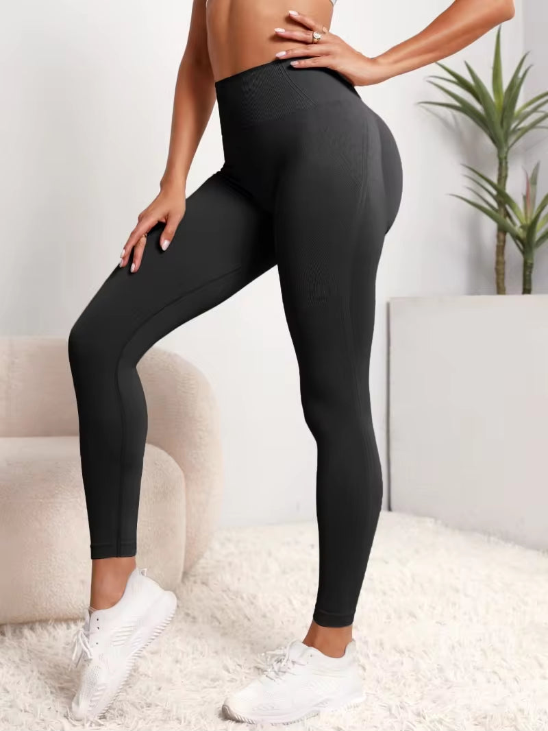 High Waist Seamless Hip Lifting Sports Leggings for Women - Push Up Yoga & Fitness Gym Wear