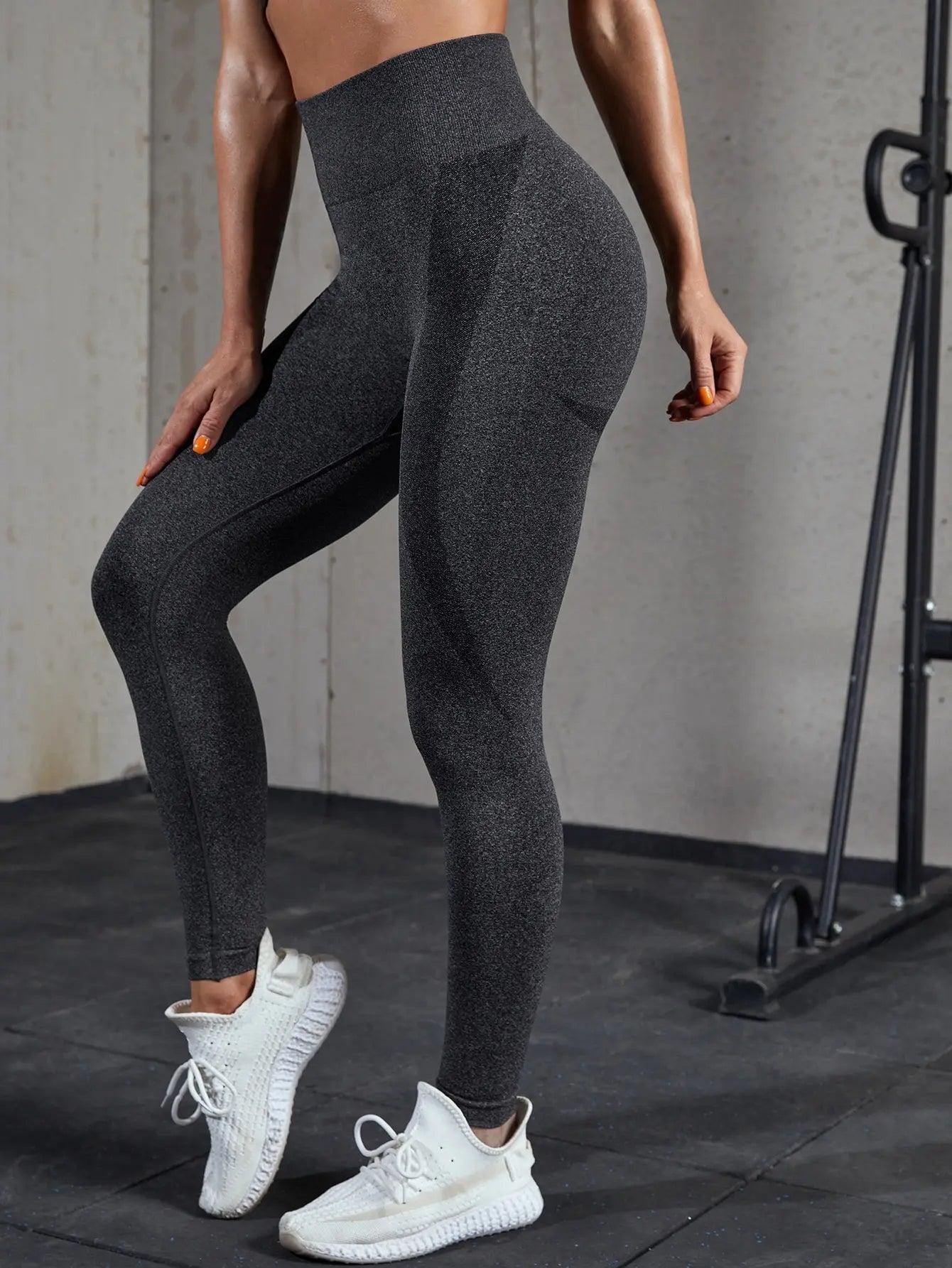 Women’s Seamless High-Waist Leggings – Butt-Lifting, Flexible, and Designed for Performance